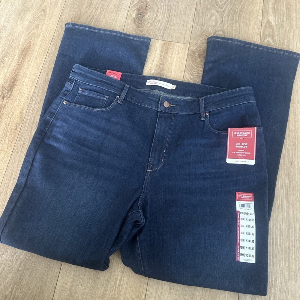 Signature by Levi‎ Strauss Jeans Womens Dark Blue Denim Bootcut Mid Rise NEW